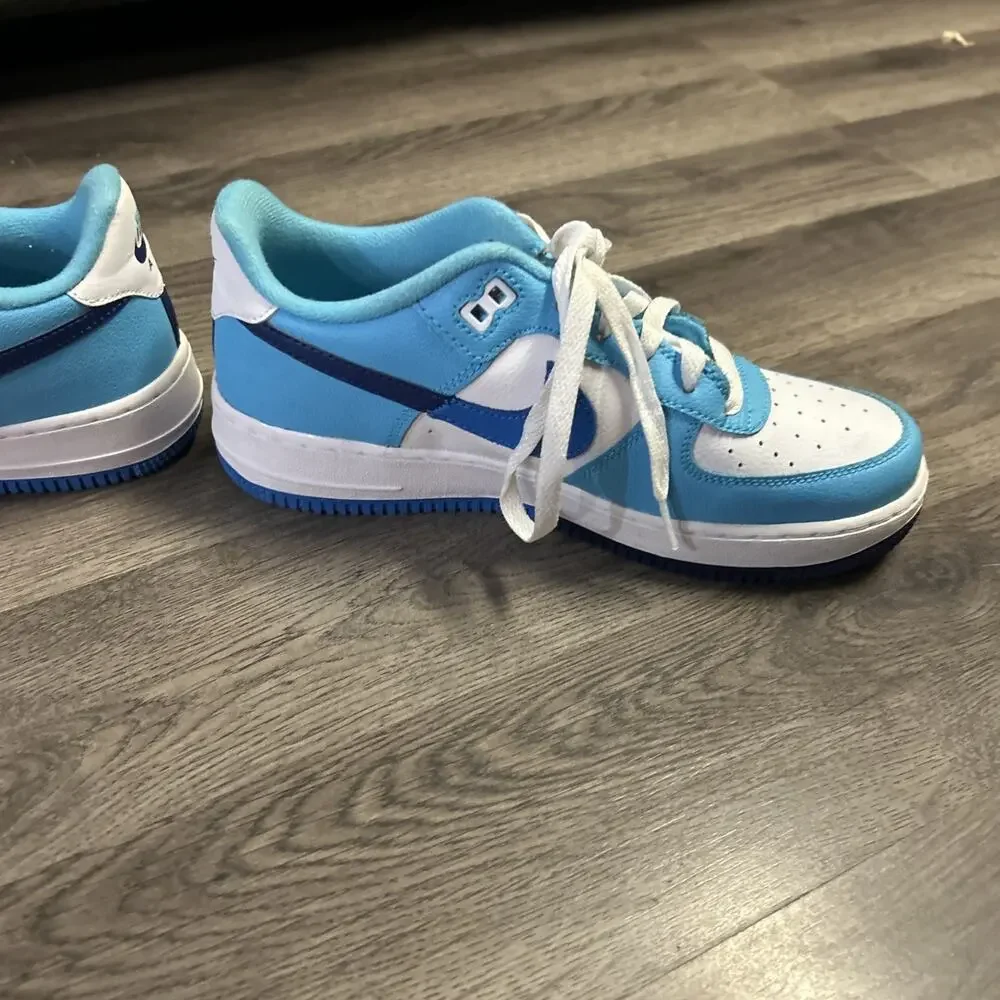 Nike Air Force 1 LV8 2 (GS) Shoes Big Kids SZ 6.5Y Light Photo Blue DZ2660-100